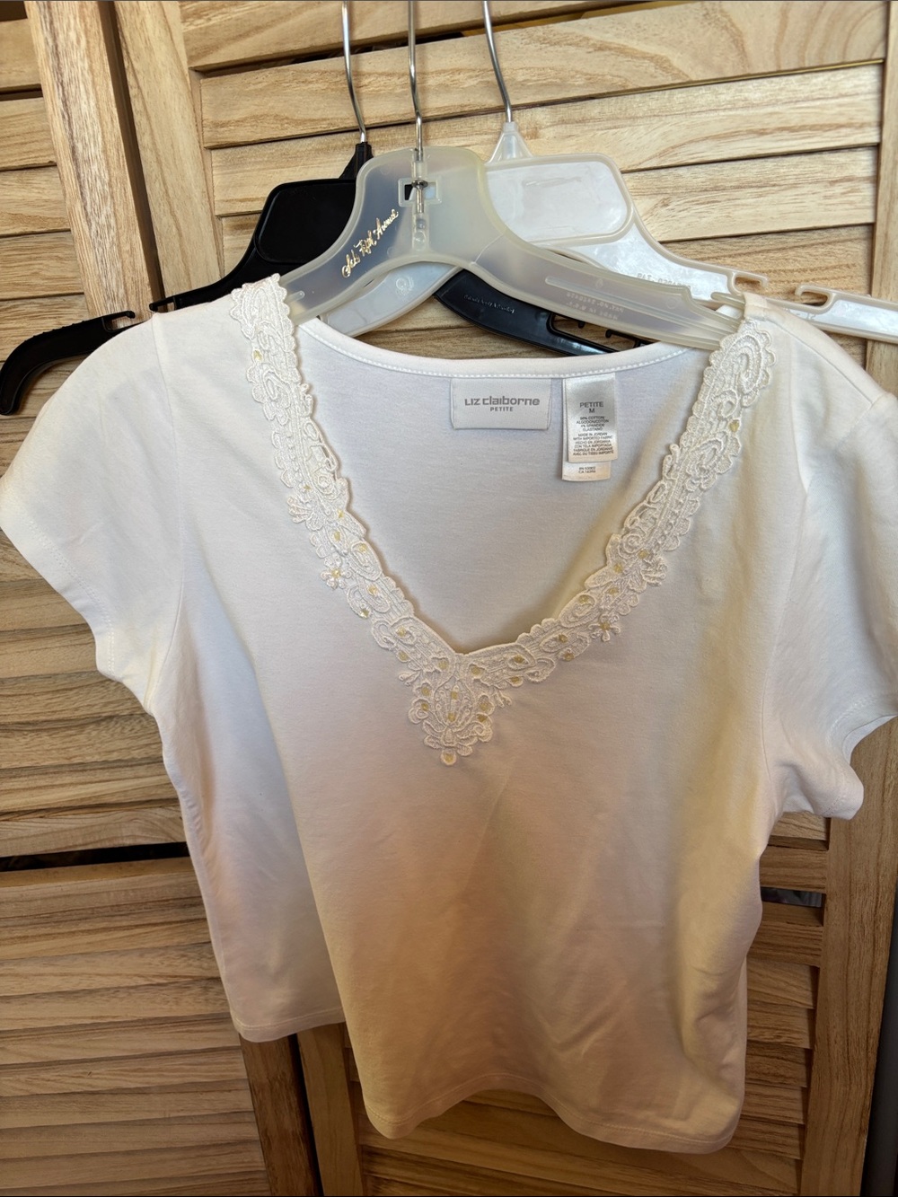 Liz Claiborne V-Neck Short Sleeve Top with Embroidered Trim  Petite Medium